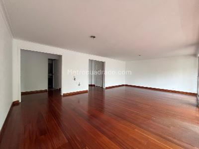 Apartamento de 4 alcobas en venta en El Poblado, Medellín, 195 m² · foto 2 de 20