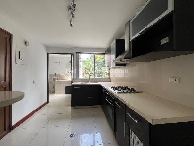 Apartamento de 4 alcobas en venta en El Poblado, Medellín, 195 m² · foto 6 de 20