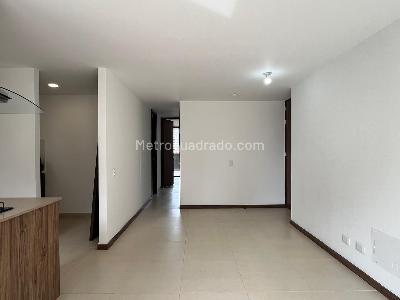 Apartamento de 2 alcobas en venta en Rionegro, Rionegro, 71 m² · foto 2 de 13