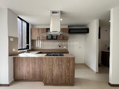 Apartamento de 2 alcobas en venta en Rionegro, Rionegro, 71 m² · foto 3 de 13