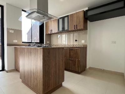Apartamento de 2 alcobas en venta en Rionegro, Rionegro, 71 m² · foto 4 de 13
