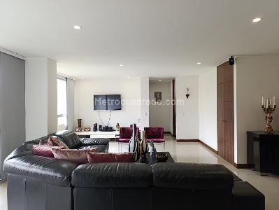 Apartamento de 2 alcobas en venta en El Poblado, Medellín, 146 m² · foto 7 de 18