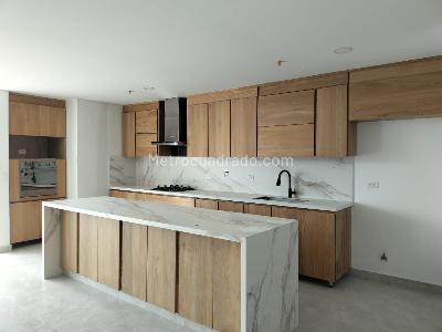 Apartamento en venta en Envigado, Envigado · foto 5 de 19