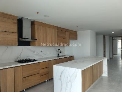 Apartamento en venta en Envigado, Envigado · foto 7 de 19