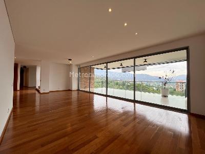 Apartamento de 3 alcobas en venta en El Poblado, Medellín, 320 m² · foto 4 de 20