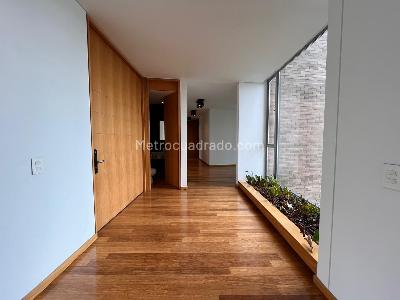Apartamento de 3 alcobas en venta en El Poblado, Medellín, 320 m² · foto 9 de 20