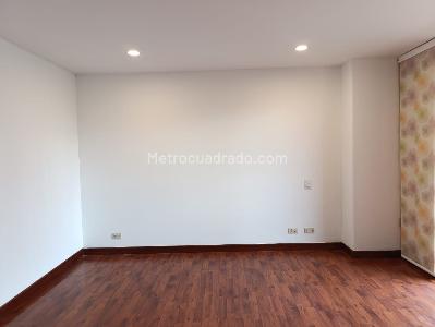 Apartamento de 3 alcobas en arriendo en Los Naranjos, Medellín, 113 m² · foto 10 de 18