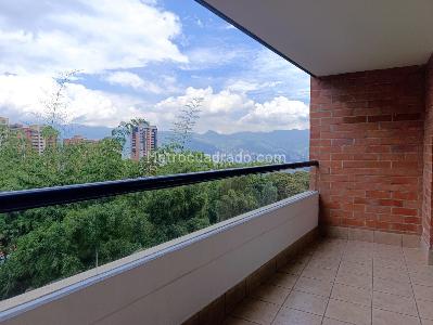 Apartamento de 3 alcobas en arriendo en Los Naranjos, Medellín, 113 m² · foto 18 de 18