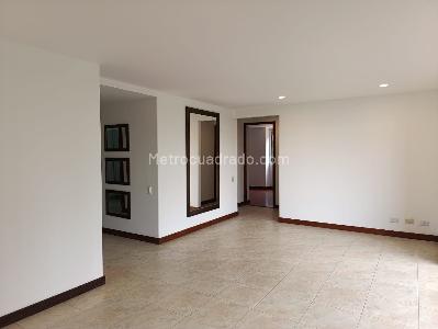 Apartamento de 3 alcobas en arriendo en Los Naranjos, Medellín, 113 m² · foto 4 de 18