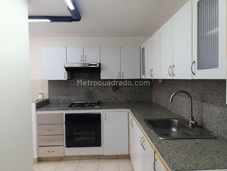 3BR Apartment with Terrace in El Poblado - 7