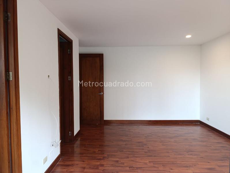 3BR Apartment with Terrace in El Poblado - 8