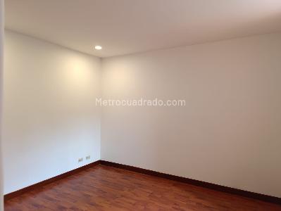Apartamento de 3 alcobas en arriendo en Los Naranjos, Medellín, 113 m² · foto 9 de 18