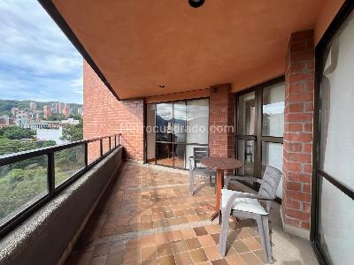 Apartamento de 3 alcobas en venta en El Poblado, Medellín, 159 m² · foto 17 de 18