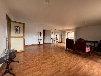 Apartamento de 3 alcobas en venta en El Poblado, Medellín, 159 m² · foto 3 de 18