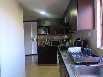 Apartamento de 3 alcobas en venta en El Poblado, Medellín, 145 m² · foto 7 de 20