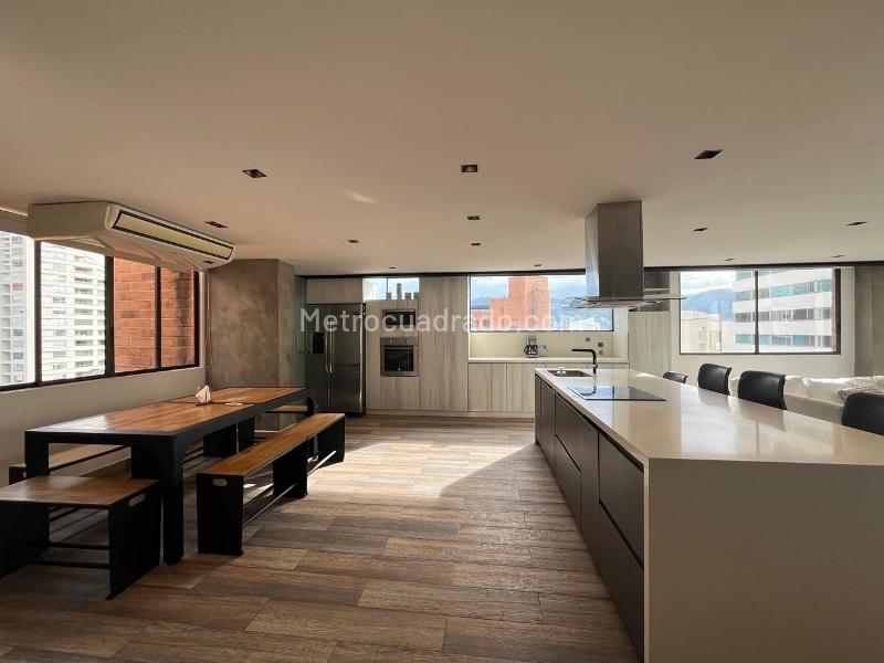 Apartamento Amoblado de 4 Alcobas en Zona Tranquila de El Poblado - 7