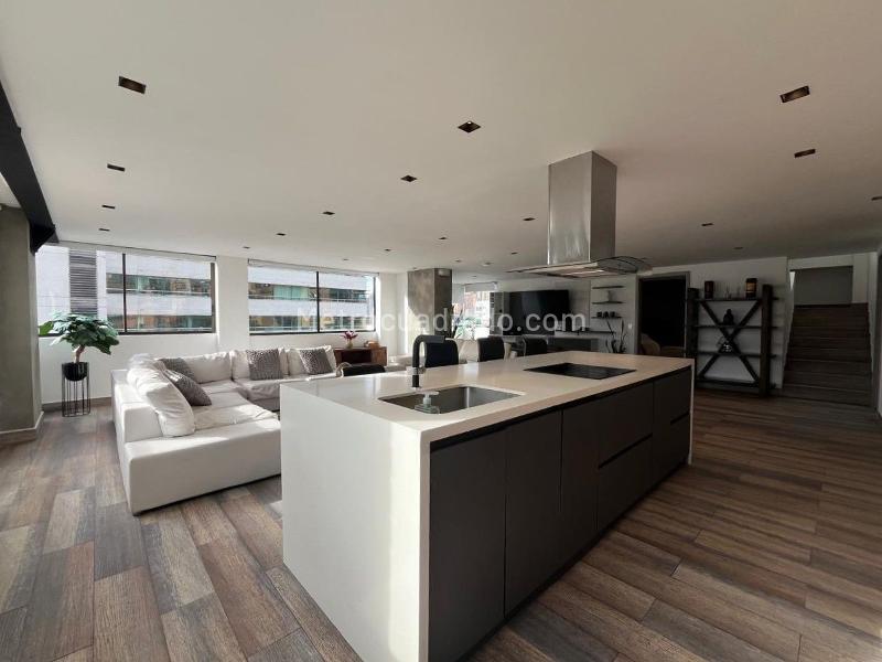 Apartamento Amoblado de 4 Alcobas en Zona Tranquila de El Poblado - 8