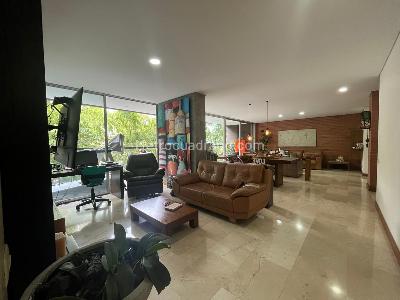 Apartamento en arriendo en El Poblado, Medellín · foto 2 de 17