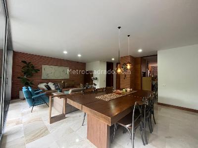 Apartamento de 3 alcobas en arriendo en El Poblado, Medellín, 189 m² · foto 3 de 17