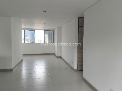 Apartamento en venta en El Poblado, Medellín · foto 2 de 18