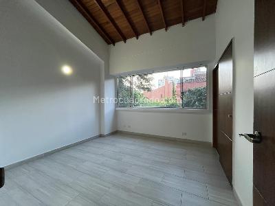 Apartamento de 4 alcobas en arriendo en Los Naranjos, Medellín, 170 m² · foto 12 de 19