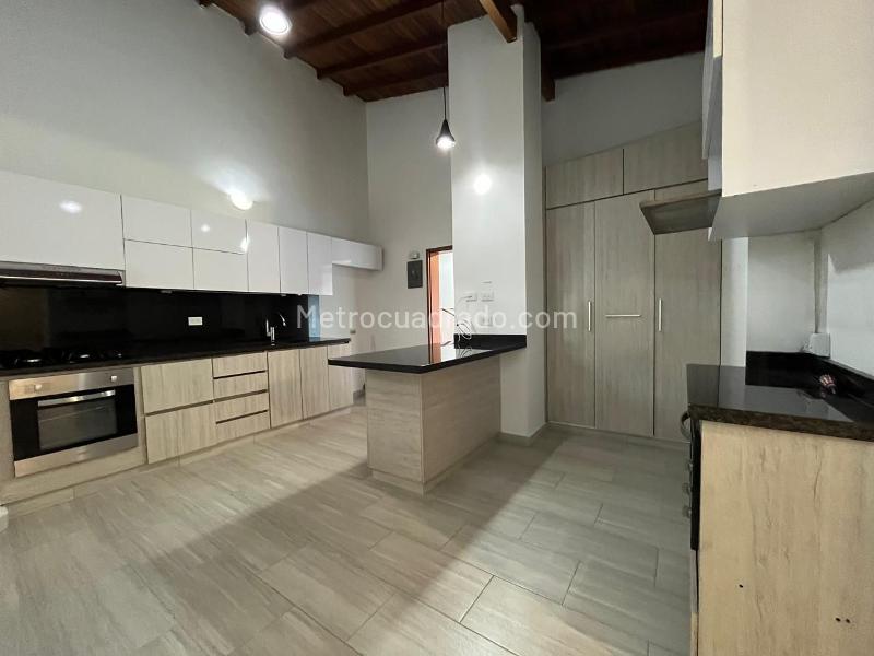 Apartamento Amplio de 4 Alcobas en El Poblado - 4