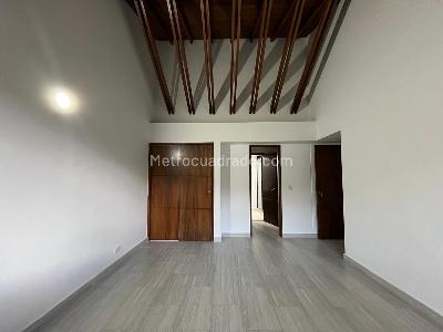 Apartamento de 4 alcobas en arriendo en Los Naranjos, Medellín, 170 m² · foto 8 de 19