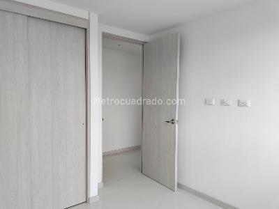 Apartamento en arriendo en El Poblado, Medellín · foto 14 de 18
