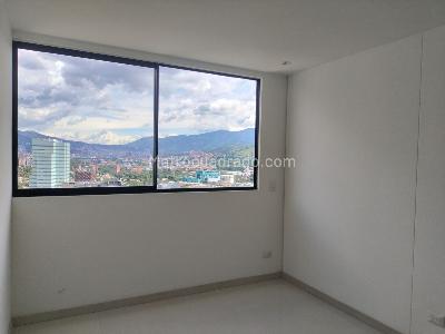 Apartamento en arriendo en El Poblado, Medellín · foto 7 de 18