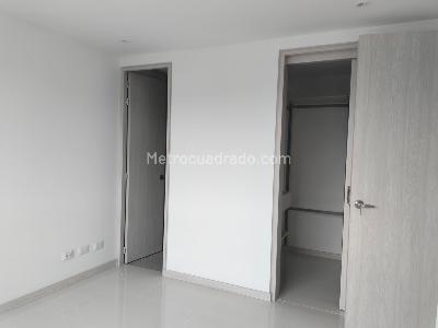 Apartamento en arriendo en El Poblado, Medellín · foto 8 de 18