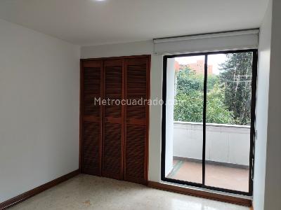 Apartamento de 3 alcobas en arriendo en El Poblado, Medellín, 140 m² · foto 11 de 18