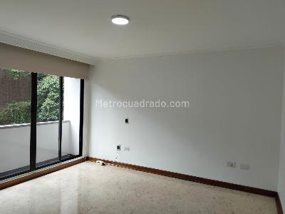 Apartamento de 3 alcobas en arriendo en El Poblado, Medellín, 140 m² · foto 8 de 18