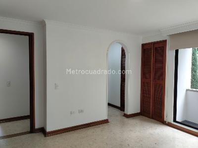 Apartamento de 3 alcobas en arriendo en El Poblado, Medellín, 140 m² · foto 9 de 18