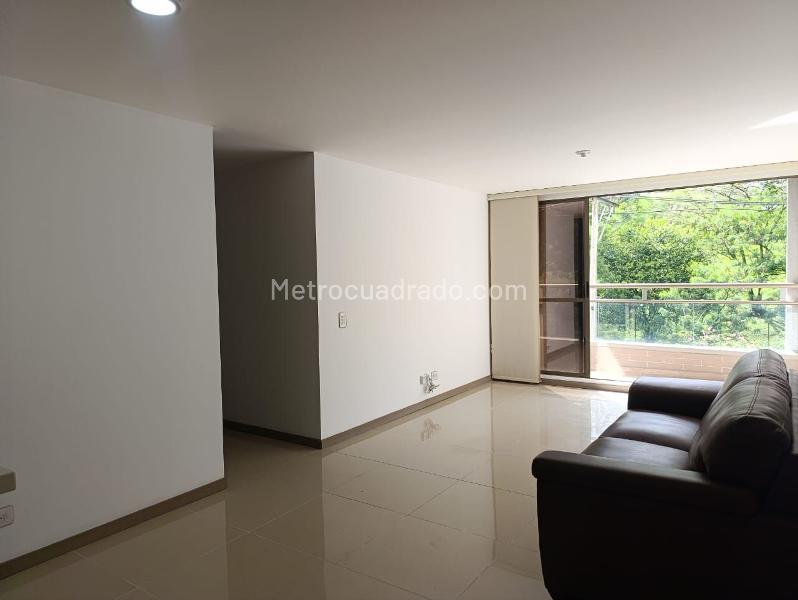 3BR Apartment with Terrace in El Poblado (Gated Unit) - 5