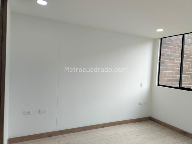 Apartamento Moderno de 3 Alcobas con Piscina en El Poblado - 7