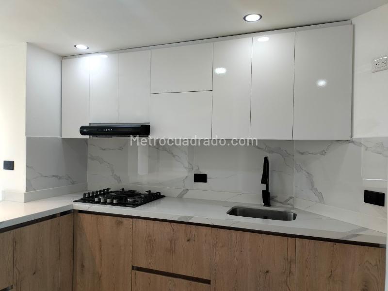 Apartamento Tipo Estudio de 1 Alcoba con Parqueadero en El Poblado - 5