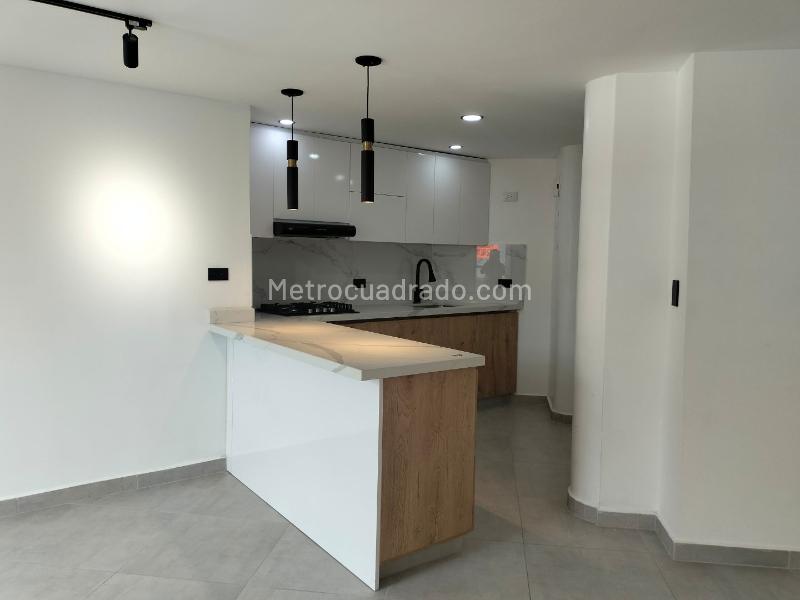 Apartamento Tipo Estudio de 1 Alcoba con Parqueadero en El Poblado - 6