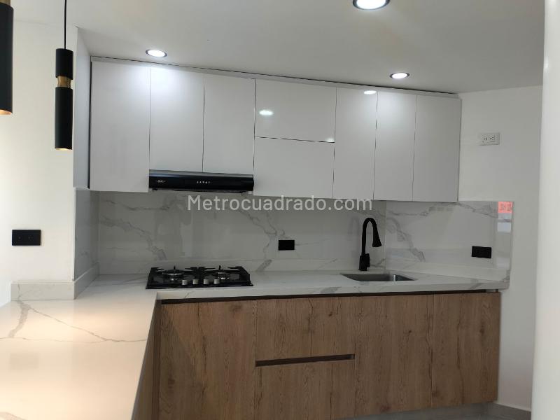 Apartamento Tipo Estudio de 1 Alcoba con Parqueadero en El Poblado - 7