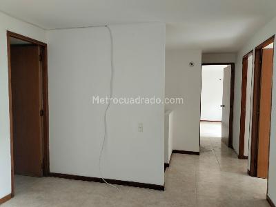 Apartamento de 3 alcobas en arriendo en El Poblado, Medellín, 103 m² · foto 10 de 20