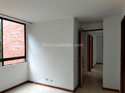 Apartamento de 3 alcobas en arriendo en El Poblado, Medellín, 103 m² · foto 13 de 20
