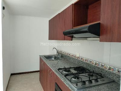 Apartamento de 3 alcobas en arriendo en El Poblado, Medellín, 103 m² · foto 6 de 20