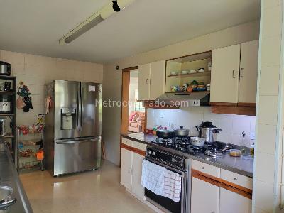Apartamento de 3 alcobas en venta en El Poblado, Medellín, 234 m² · foto 7 de 18