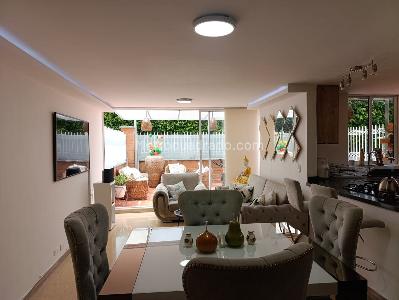 Apartamento de 3 alcobas en venta en El Poblado, Medellín, 100 m² · foto 1 de 20