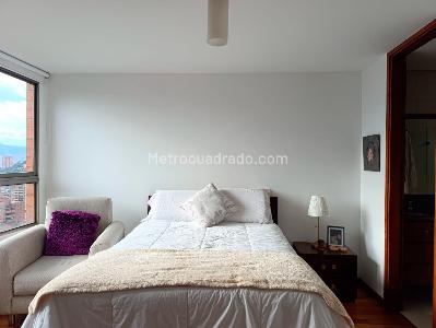 Apartamento de 3 alcobas en arriendo en El Tesoro, Medellín, 170 m² · foto 11 de 19