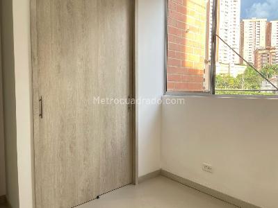 Apartamento de 3 alcobas en arriendo en Sabaneta, Sabaneta, 143 m² · foto 12 de 18