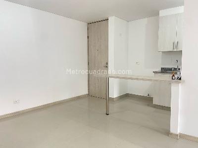 Apartamento de 3 alcobas en arriendo en Sabaneta, Sabaneta, 143 m² · foto 4 de 18