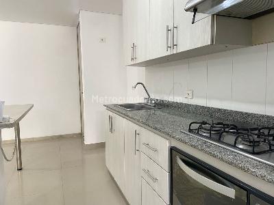 Apartamento de 3 alcobas en arriendo en Sabaneta, Sabaneta, 143 m² · foto 8 de 18