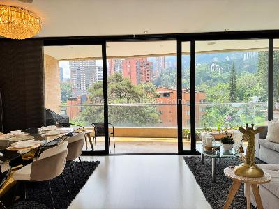 Apartamento en venta en El Poblado, Medellín · foto 2 de 19