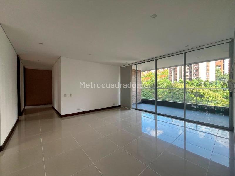 Modern 3BR Apartment in El Poblado