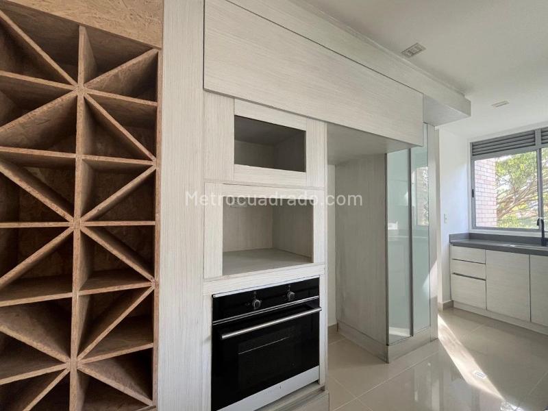 Apartamento Moderno de 3 Alcobas en El Poblado - 6